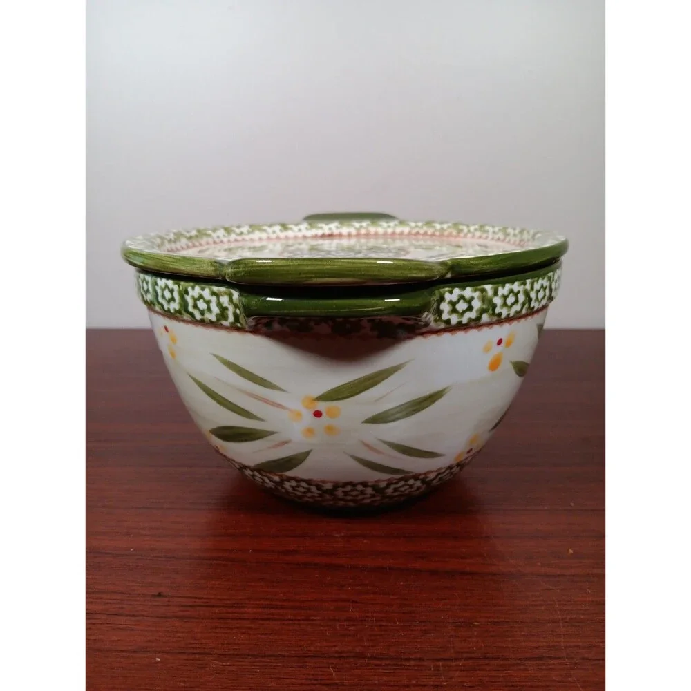 TEMP-TATIONS 1.5 Quart 2-Handled Round Bowl With Lid OLD WORLD Green EUC